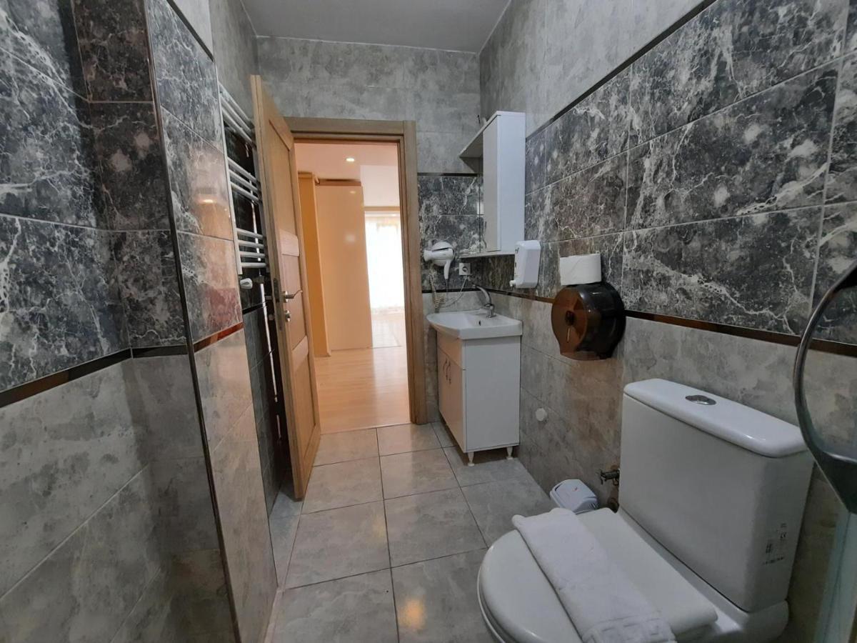 Ostello Hotel Avcilar Istanboel Buitenkant foto